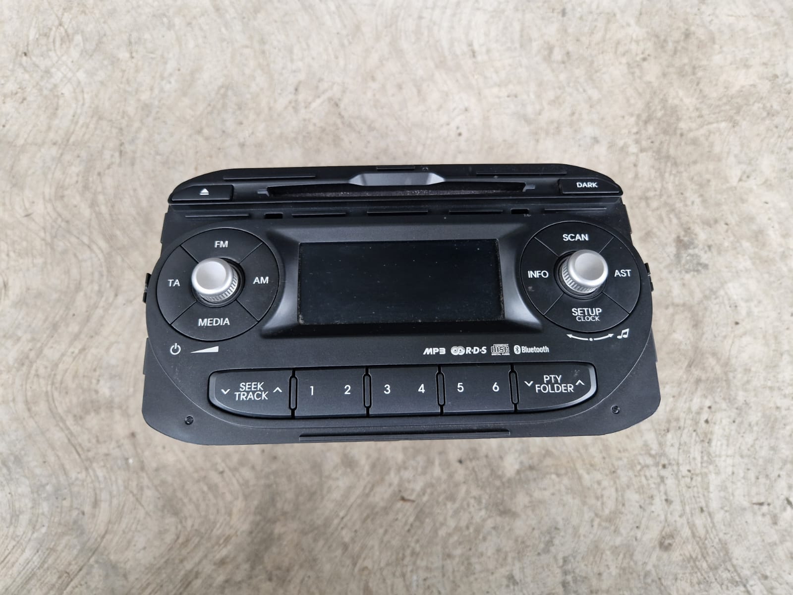 Radio CD MPC Bluetooth Kia Picanto 20112016 god 961701Y261MB2
